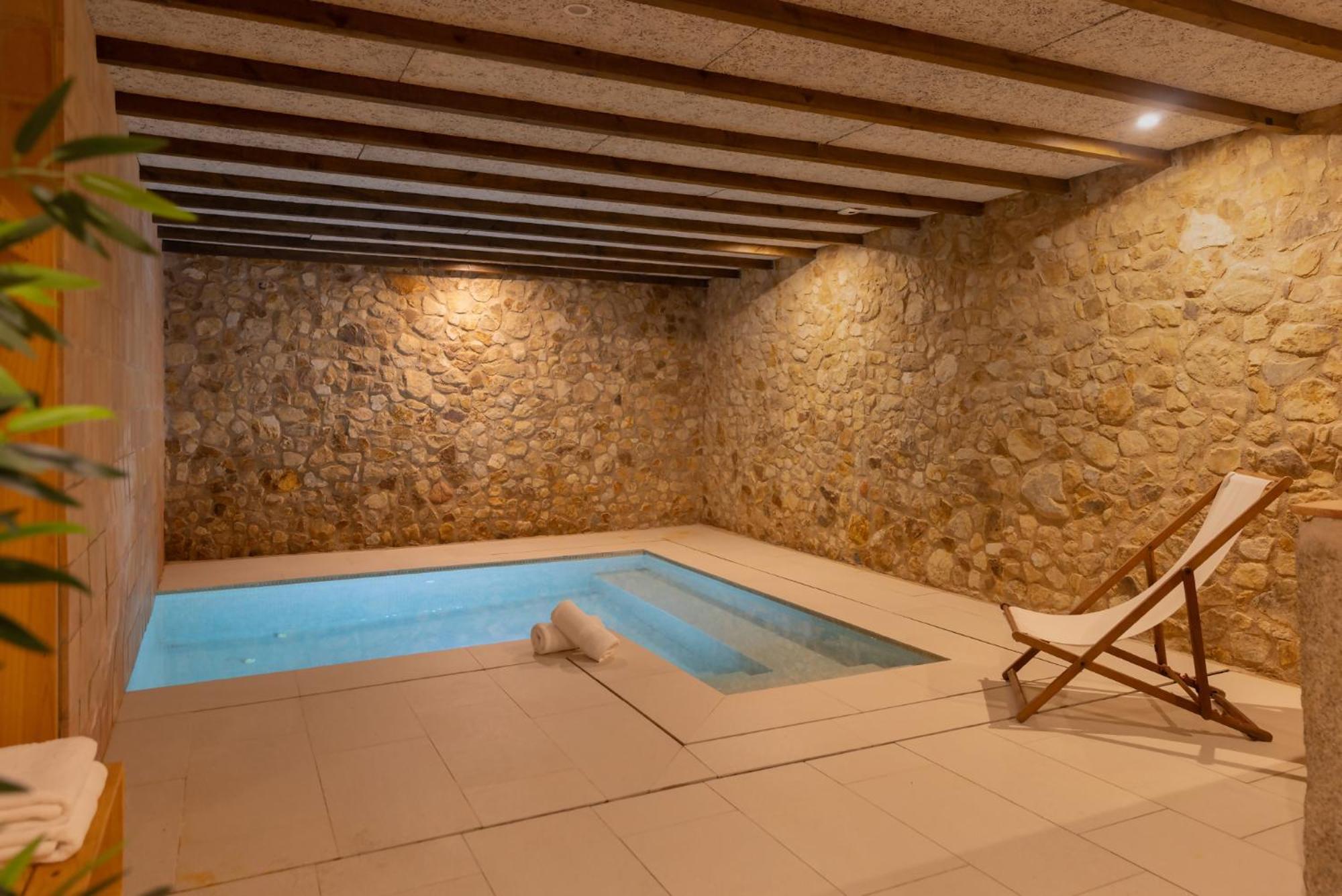 Can Bufi Espectacular Casa Con Piscina Interior Llagostera Extérieur photo