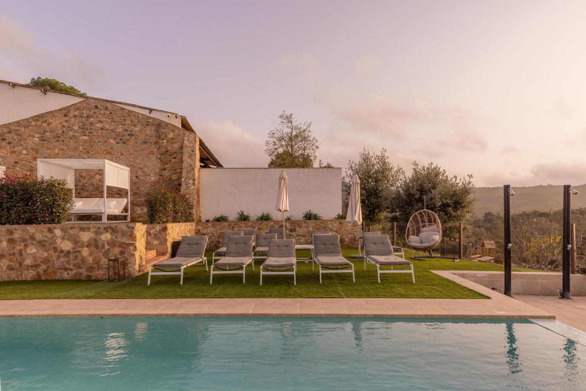 Can Bufi Espectacular Casa Con Piscina Interior Llagostera Extérieur photo