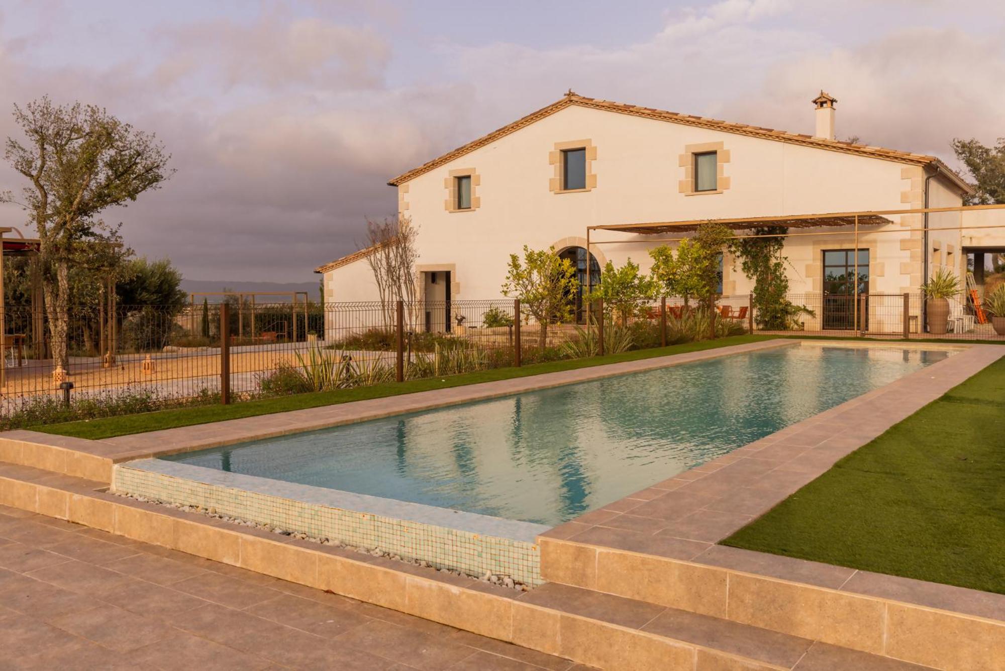 Can Bufi Espectacular Casa Con Piscina Interior Llagostera Extérieur photo